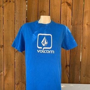 Y2K Vintage Volcom short sleeve tee size Small.